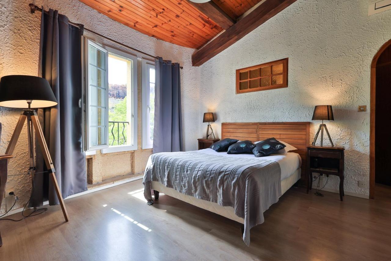 Logis Hotel Castel Mouisson Barbentane Eksteriør bilde