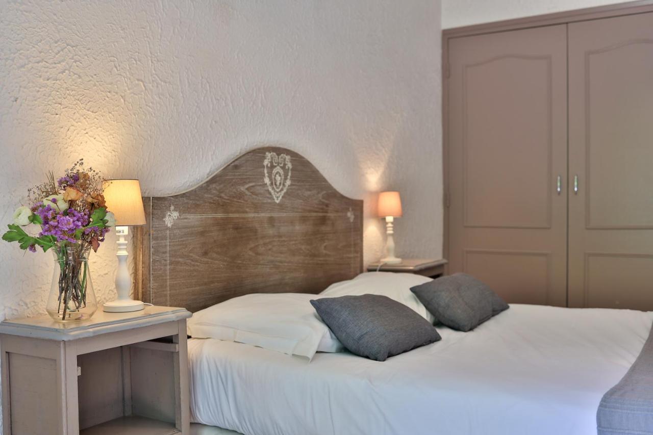 Logis Hotel Castel Mouisson Barbentane Eksteriør bilde