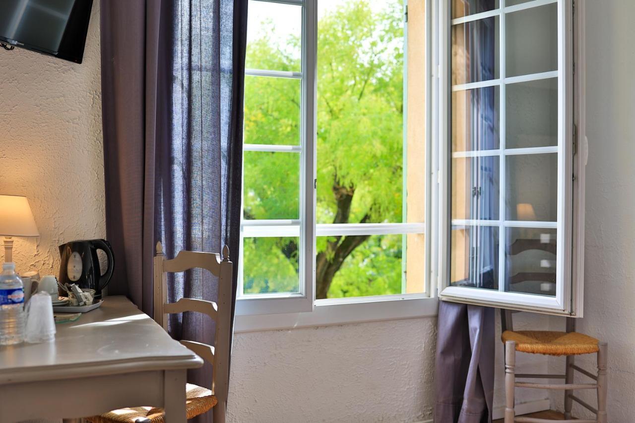 Logis Hotel Castel Mouisson Barbentane Eksteriør bilde